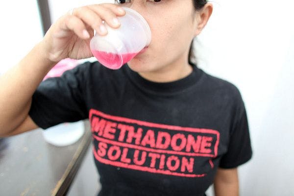 La méthadone et la buprénorphine réduisent la mortalité après une overdose non-mortelle