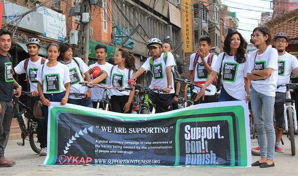 Exigir más opciones para los jóvenes que usan drogas en Nepal